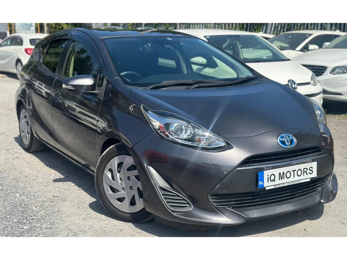 Toyota Aqua AUTOMATIC 1.5 PETROL HYBRID (3633) - Image 1