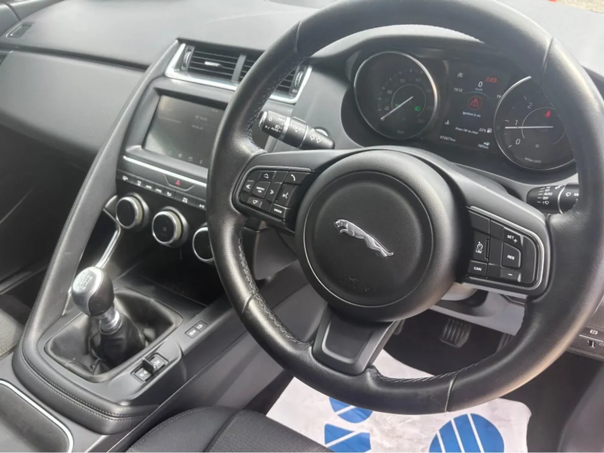 Jaguar E- PACE 19my 2.0 D 150PS FWD CHE Chequere 5 - Image 4
