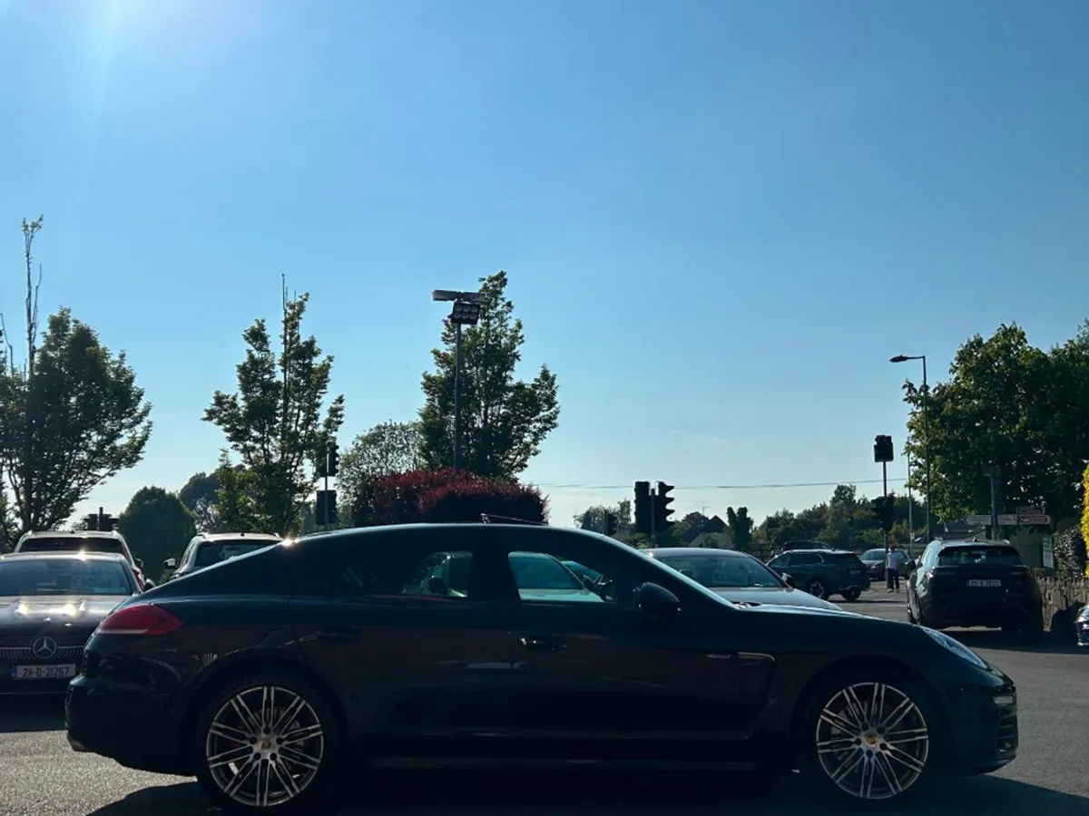 Porsche Panamera 3.0d V6 Auto  low MKS Huge Spec - Image 4