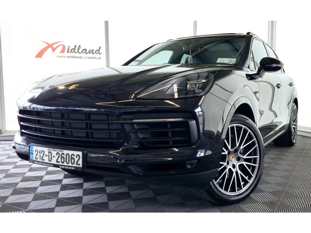 Porsche Cayenne 3.0 V6 E-hybrid 5DR AU Auto - Image 3