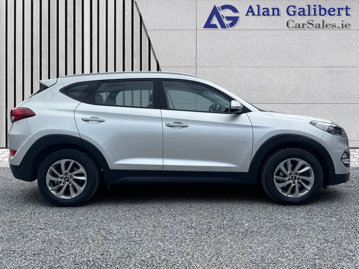 Hyundai Tucson 1.7 Diesel SE NAV  76 Per Week - Image 3
