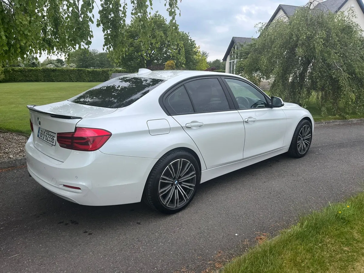 BMW 316D - Image 4