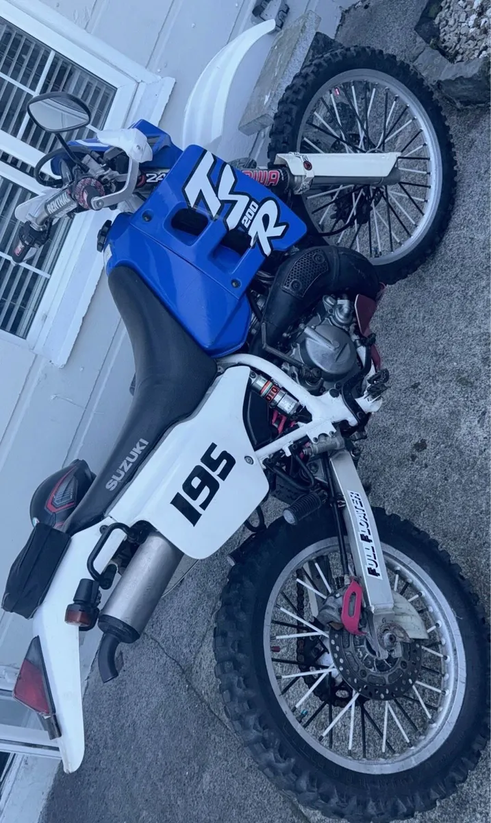 Suzuki TS200R
