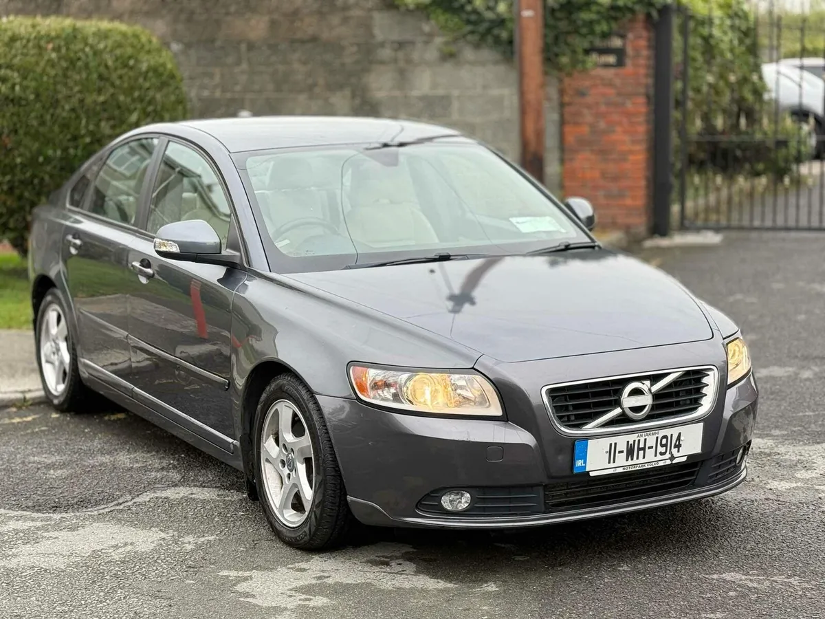 2011 Volvo S40 1.6diesel new nct €3250 - Image 1