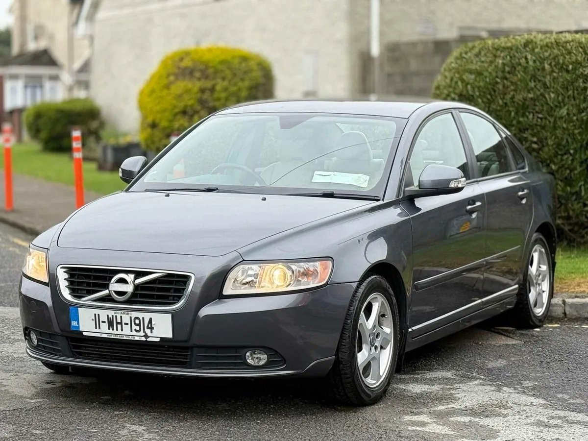 2011 Volvo S40 1.6diesel new nct €3250 - Image 4