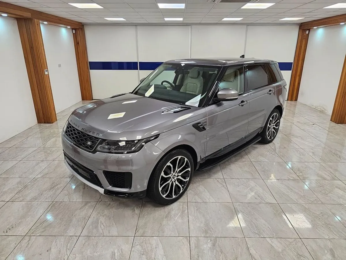 Land Rover Range Rover Sport HSE // Panoramic Roof - Image 2
