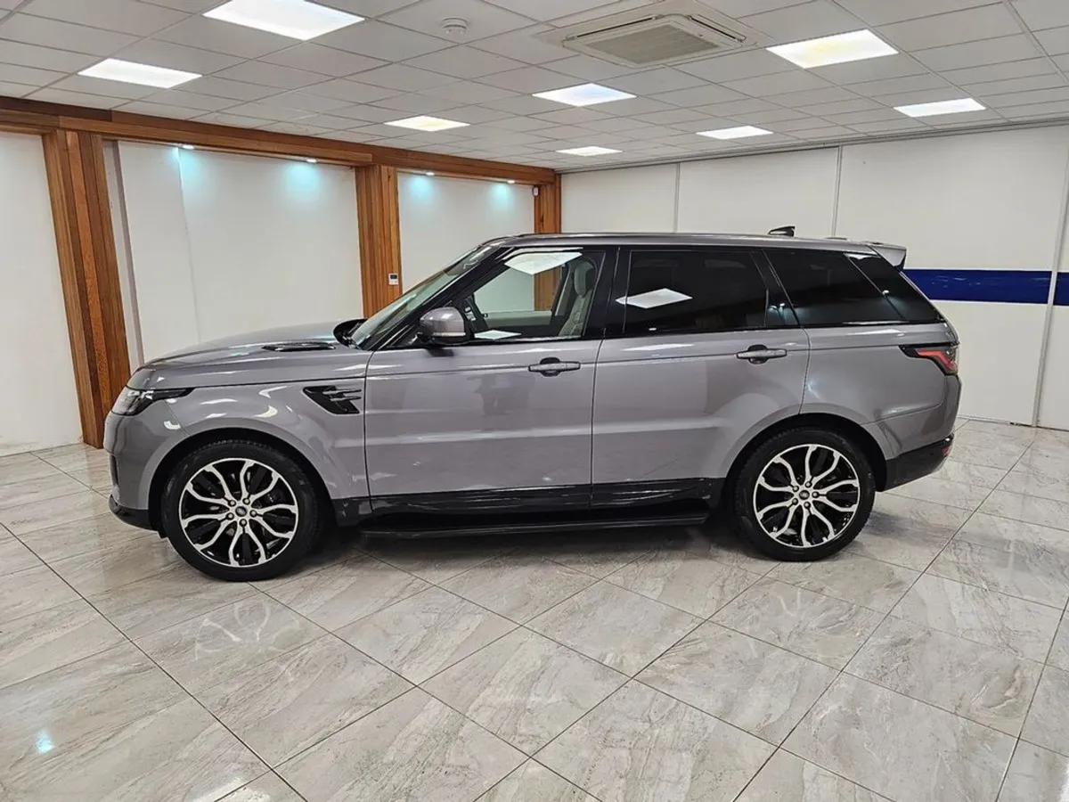Land Rover Range Rover Sport HSE // Panoramic Roof - Image 4