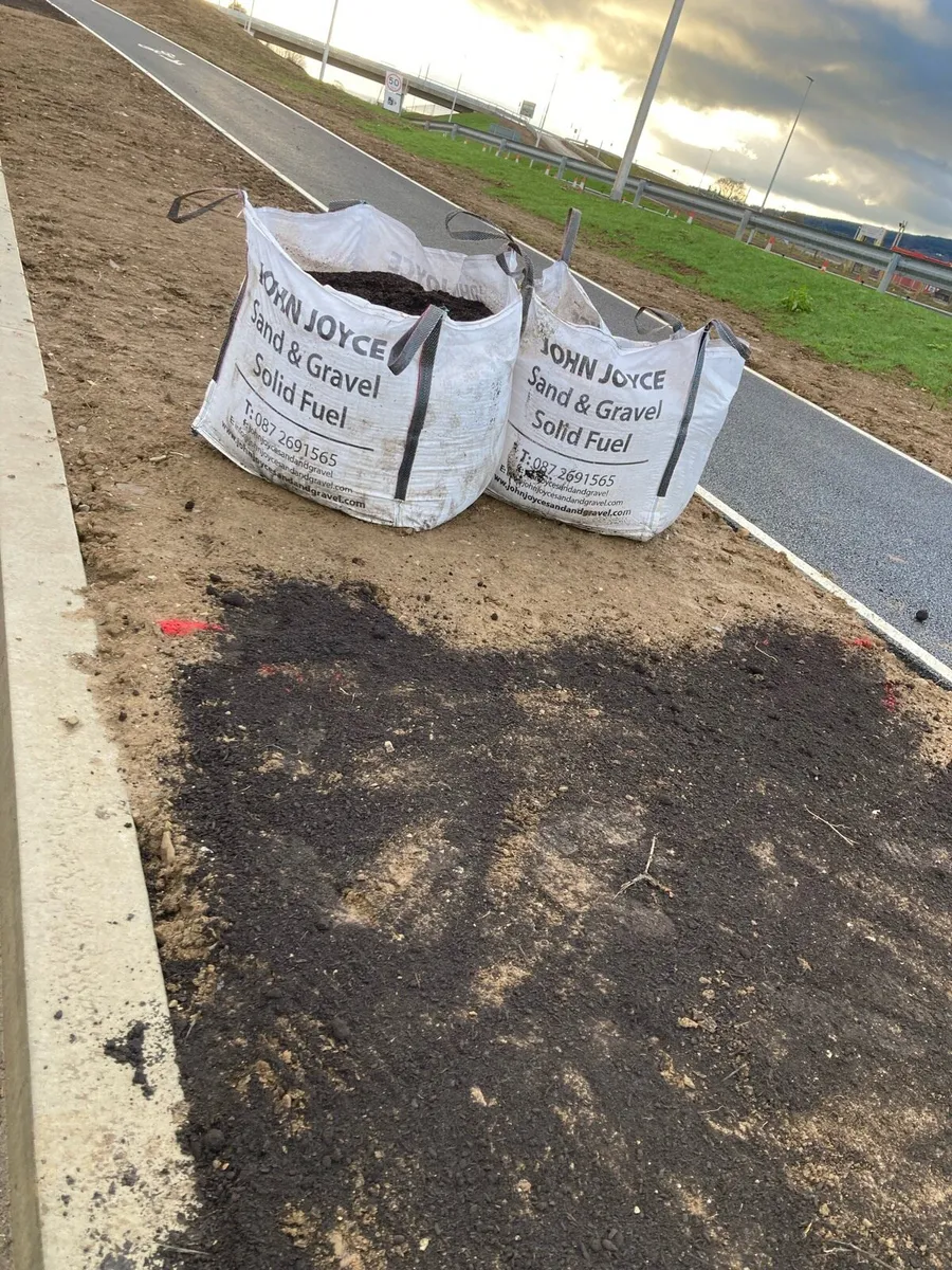 Screened topsoil - Image 4