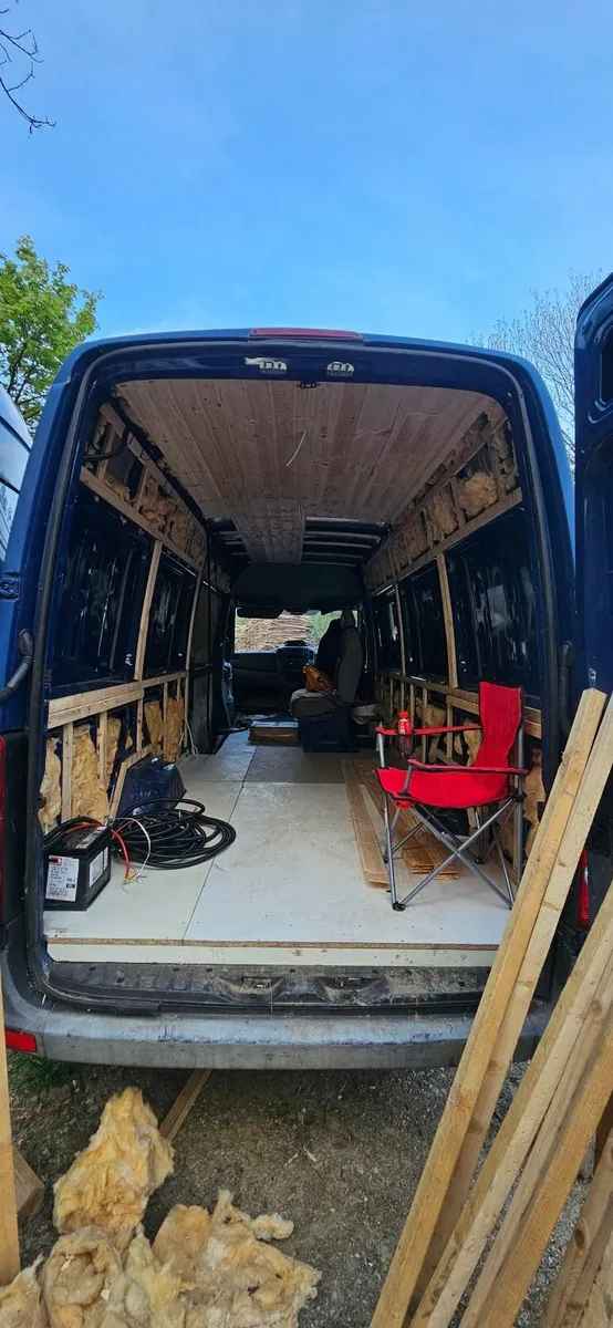 Volkswagen Crafter 2010 - Image 2