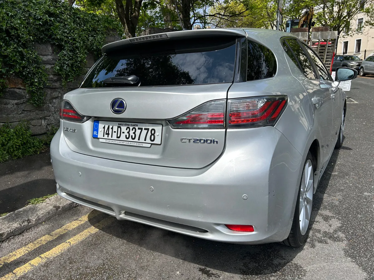 2014 LEXUS CT 200H HYBRID LEATHER INTERIOR - Image 4