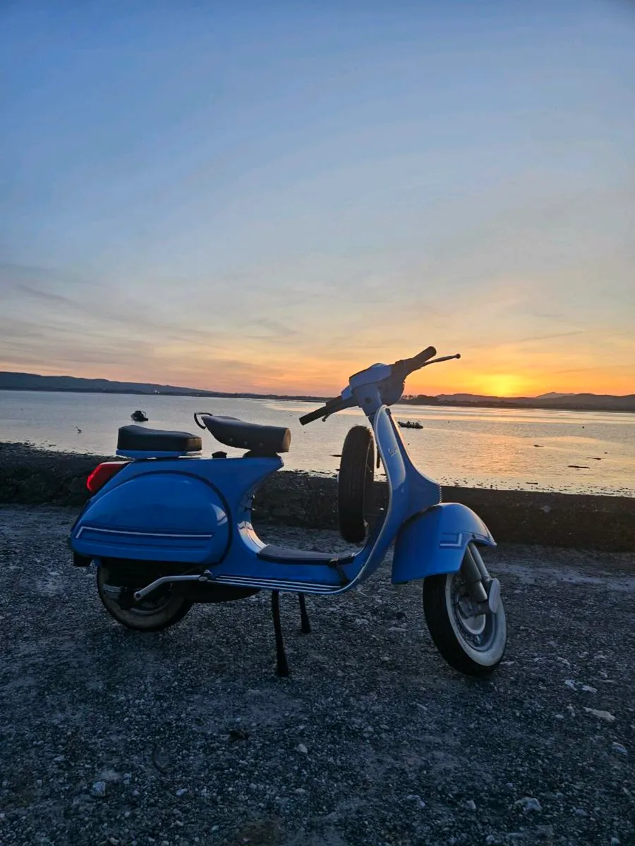 Vespa PX 125 - Image 1