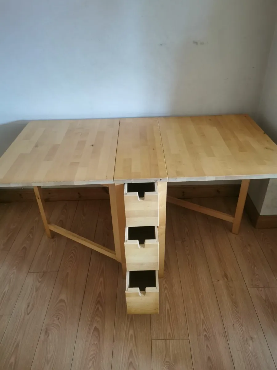 Oak Solid Quality leaf foldable kitchen table - Image 1