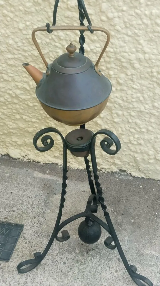Antique Spirit kettle on metal tripod Stand - Image 2