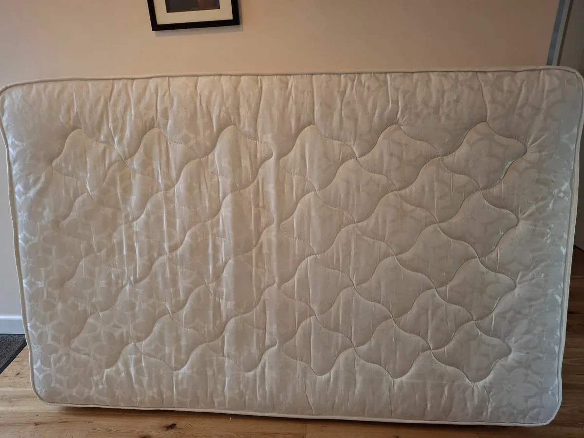 Small double bed and mattress - Image 3
