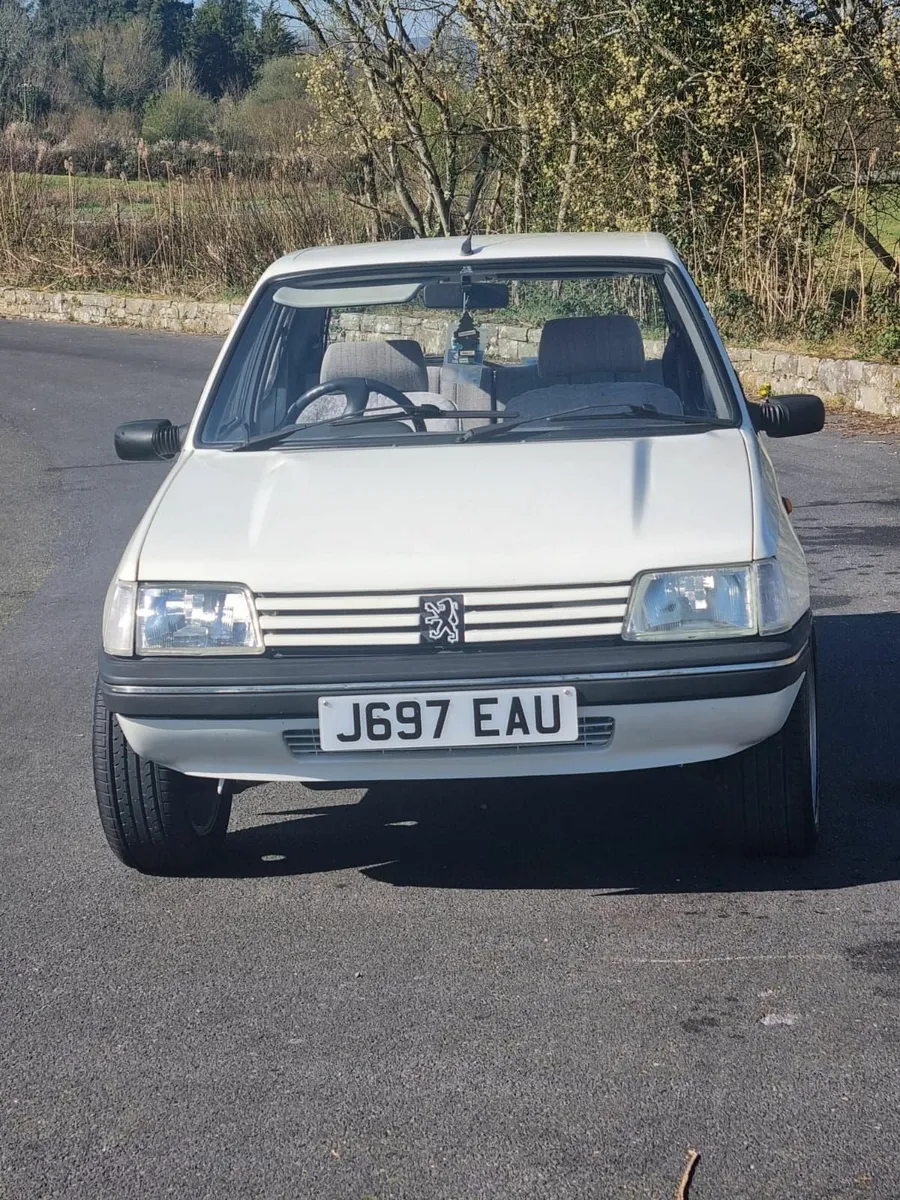 Peugeot 205 1992 - Image 2