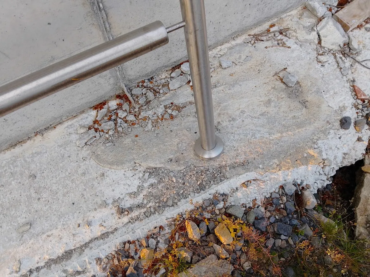 Stainless steel handrail - Image 3