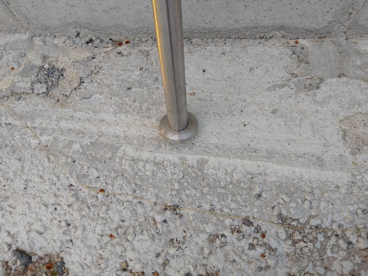 Stainless steel handrail - Image 4