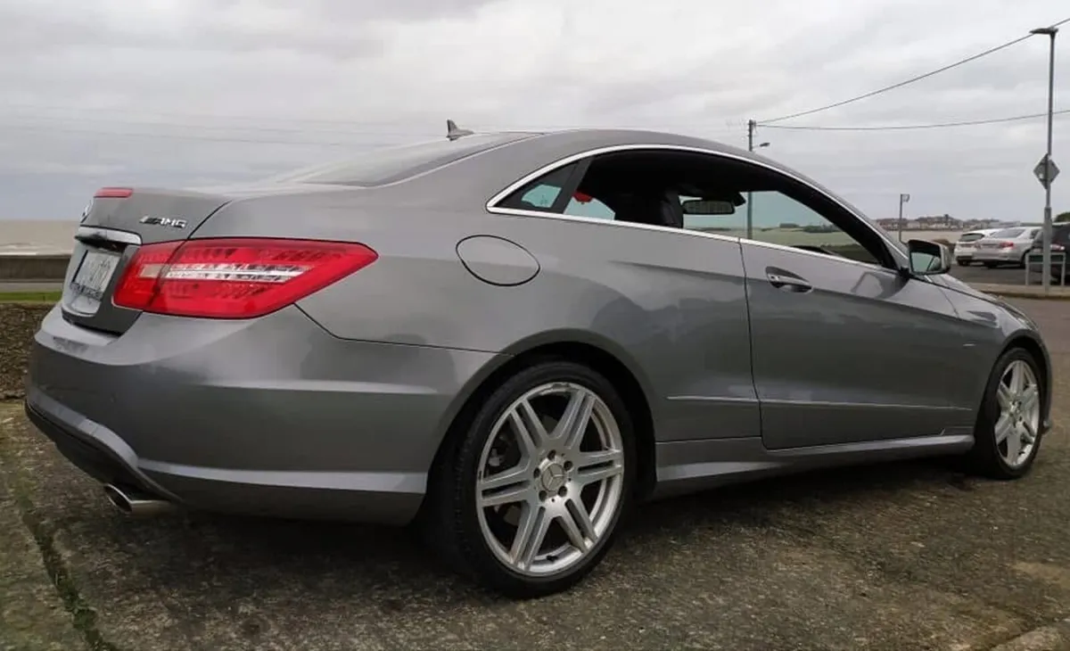 MERCEDES E350 COUPE - LOW MILEAGE - Image 4