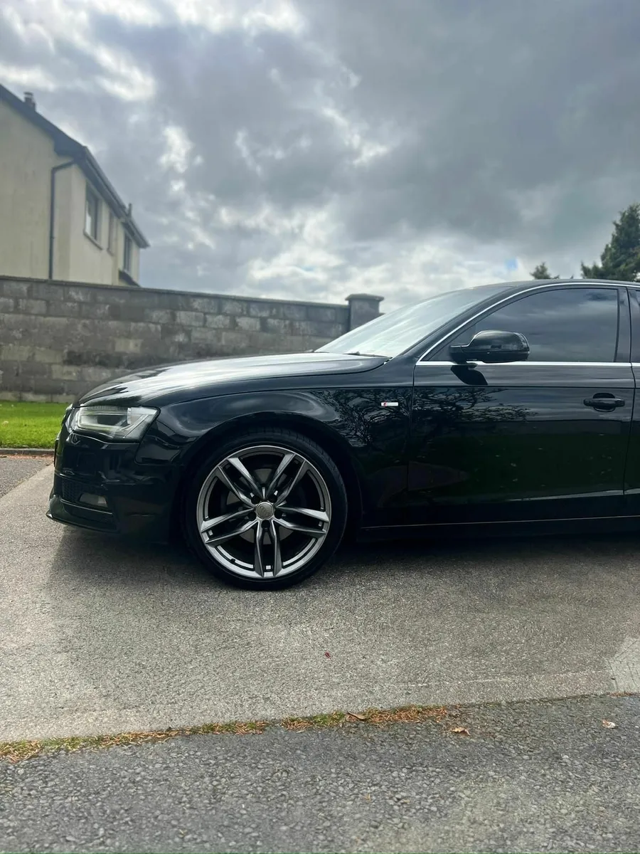 Audi A4 2014 low miles, priced to sell, new nct - Image 4