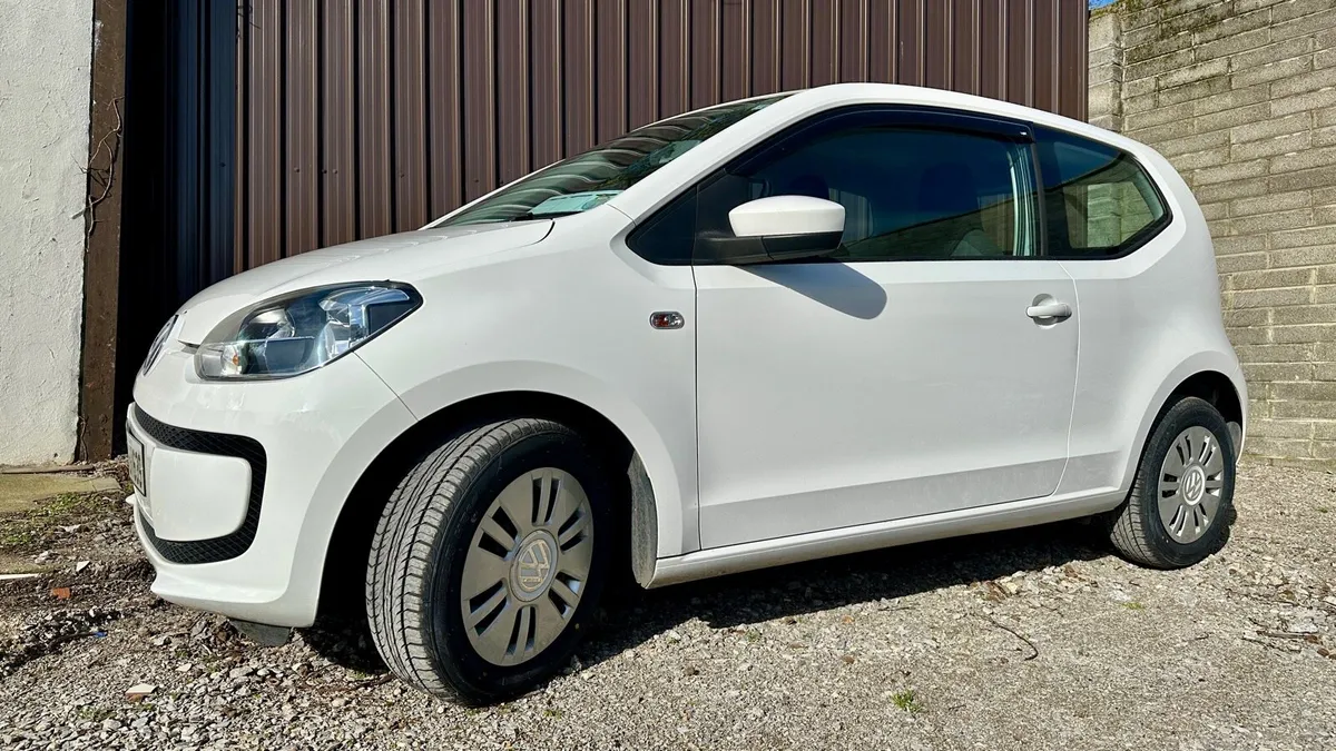 2015 VW Up Automatic - Image 2