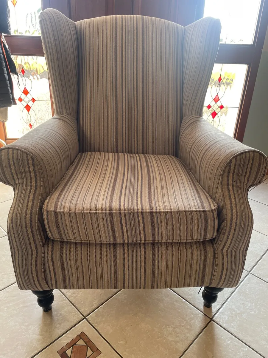 Next Armchair - Image 1