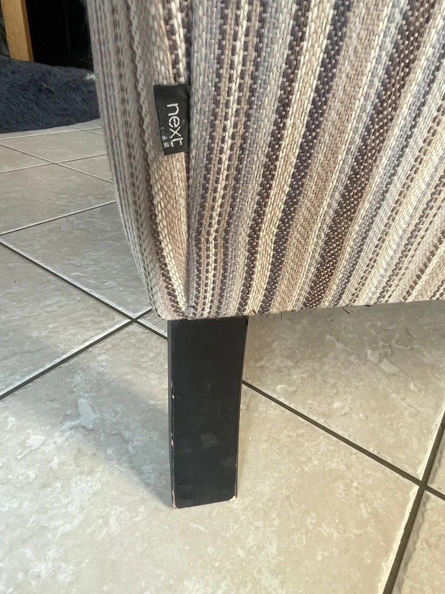 Next Armchair - Image 3