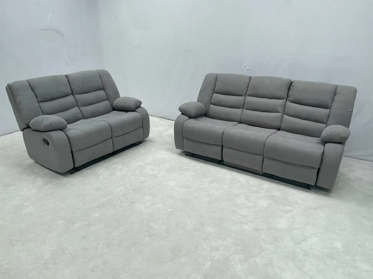 ◾️ Leather & Fabric Recliner Sofas ◾️ - Image 1