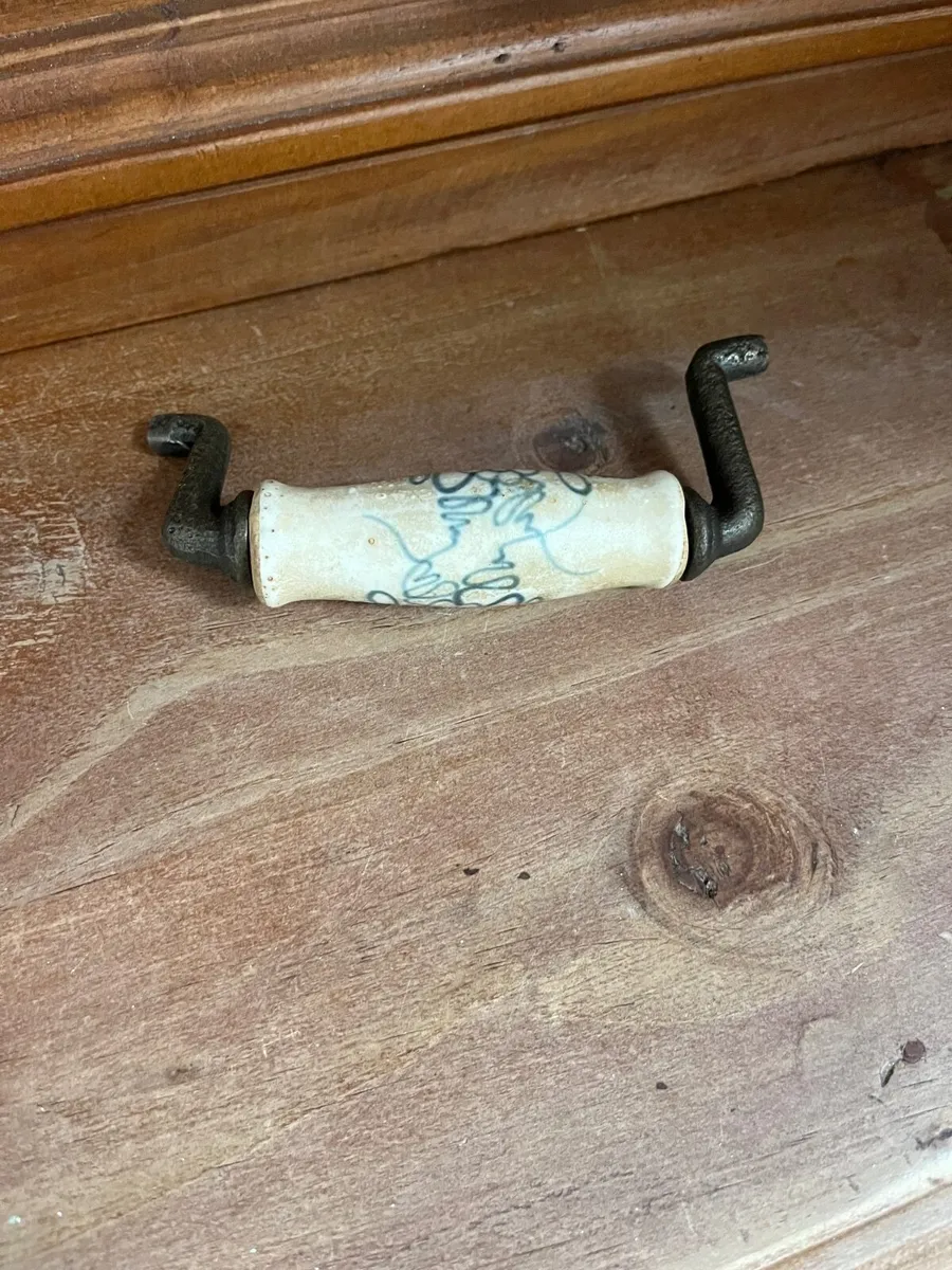 Kitchen Dresser - Image 2