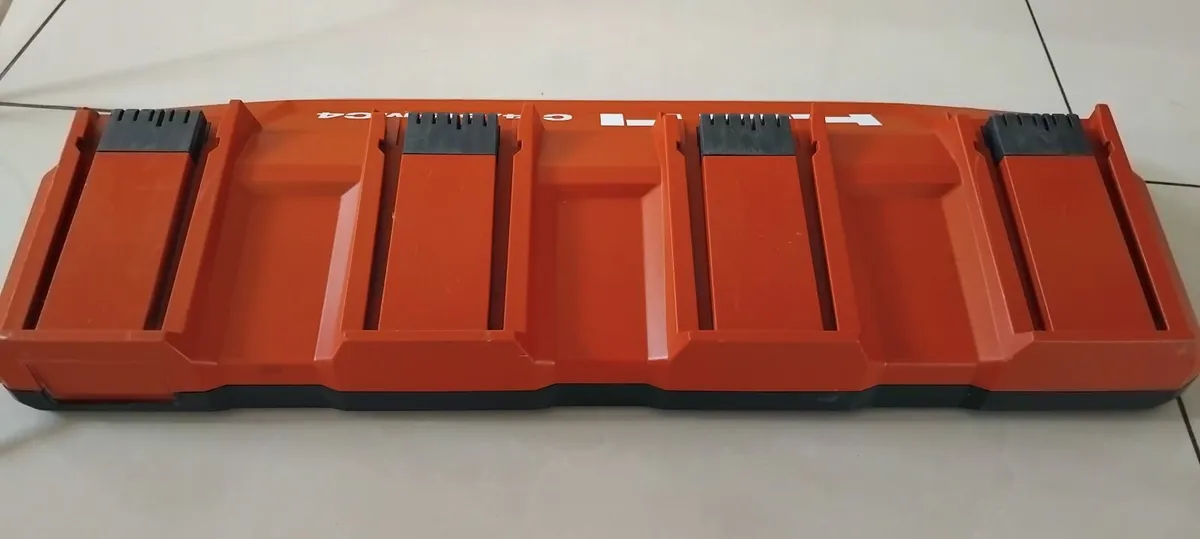 Hilti C 4/36-MC4 Charger 240v - Image 4
