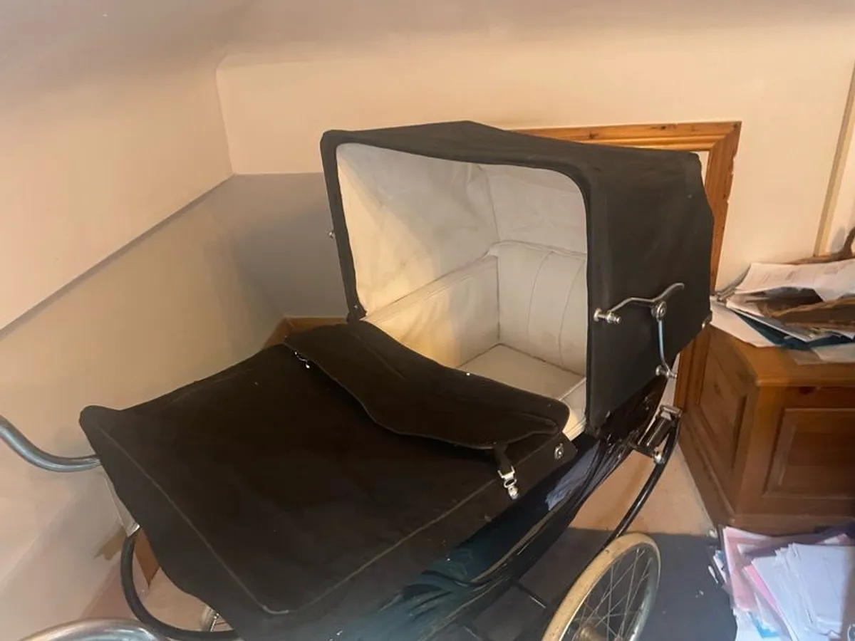 pram - Image 2