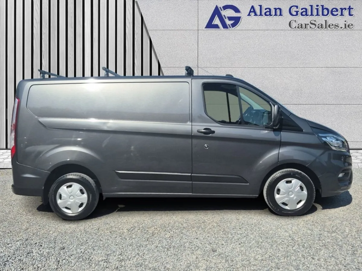 Ford Transit Custom Trend 2.0 Diesel SWB  91 Per - Image 3