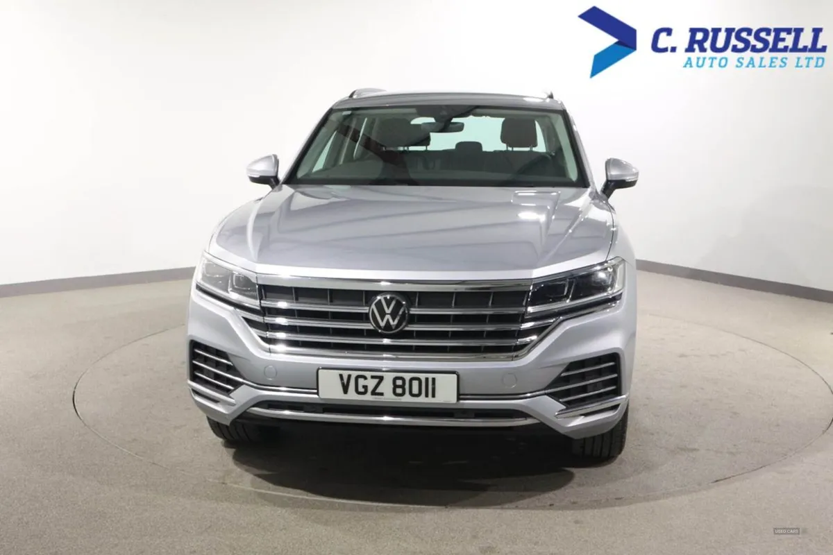 Volkswagen Touareg Diesel Estate - Image 2