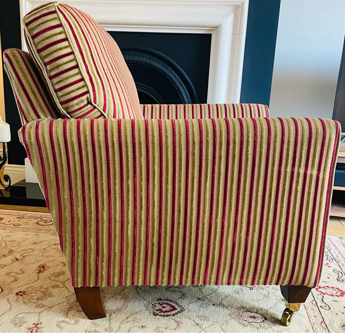 Finline Ocassional chair - Image 2