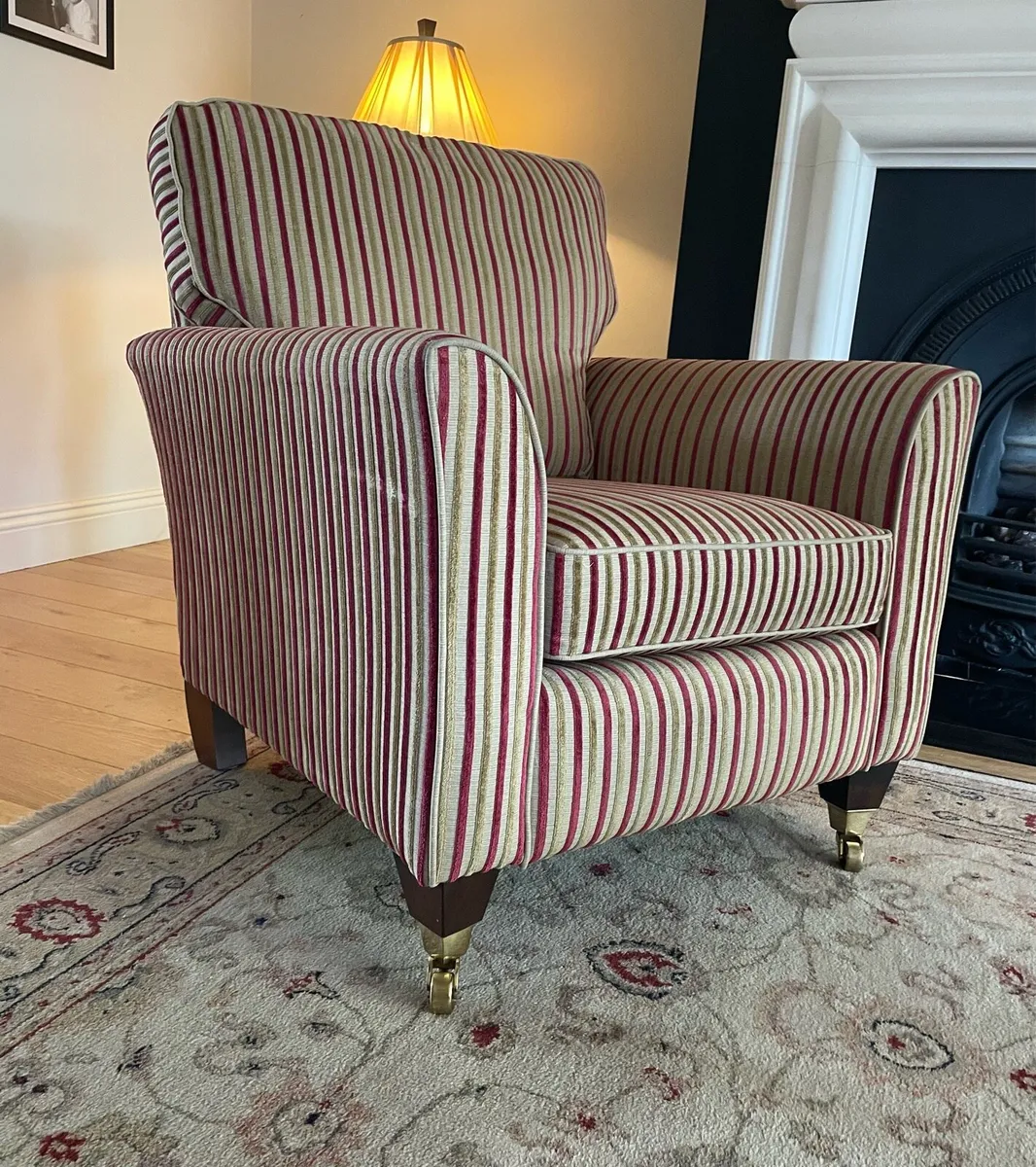 Finline Ocassional chair - Image 3