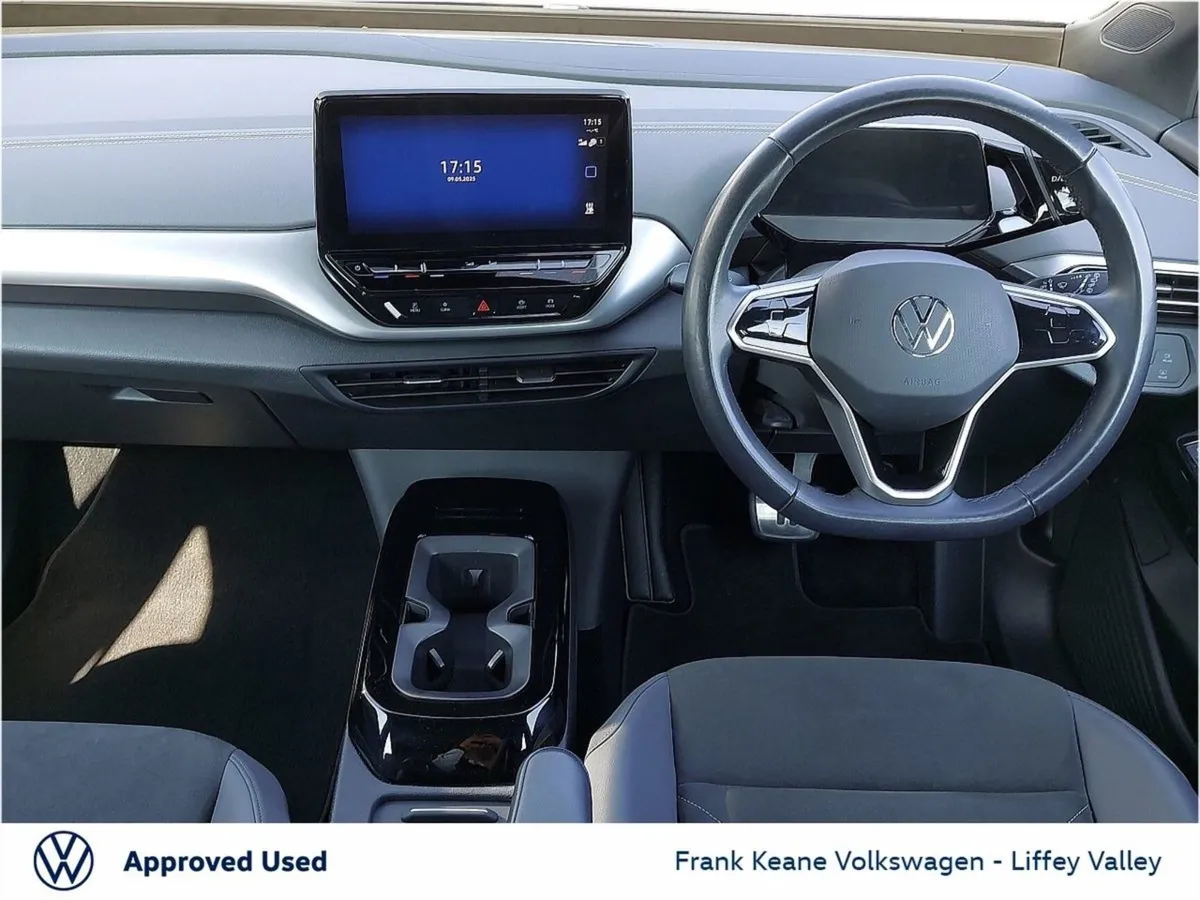 Volkswagen ID.4 Life 52kwh 148BHP  heated Seats - Image 2