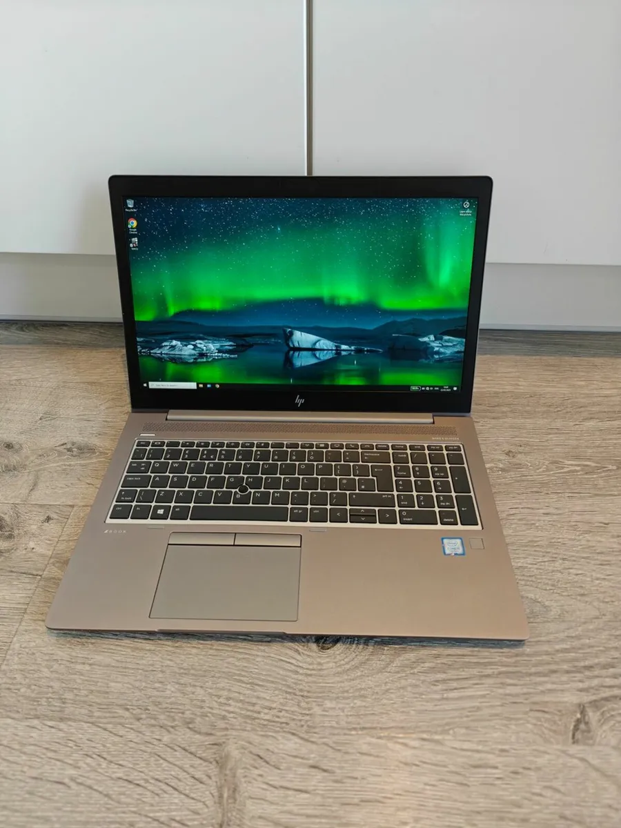 HP ZBook 15u G5 | i5 | 16GB | 256GB | 15.6" FHD | - Image 1