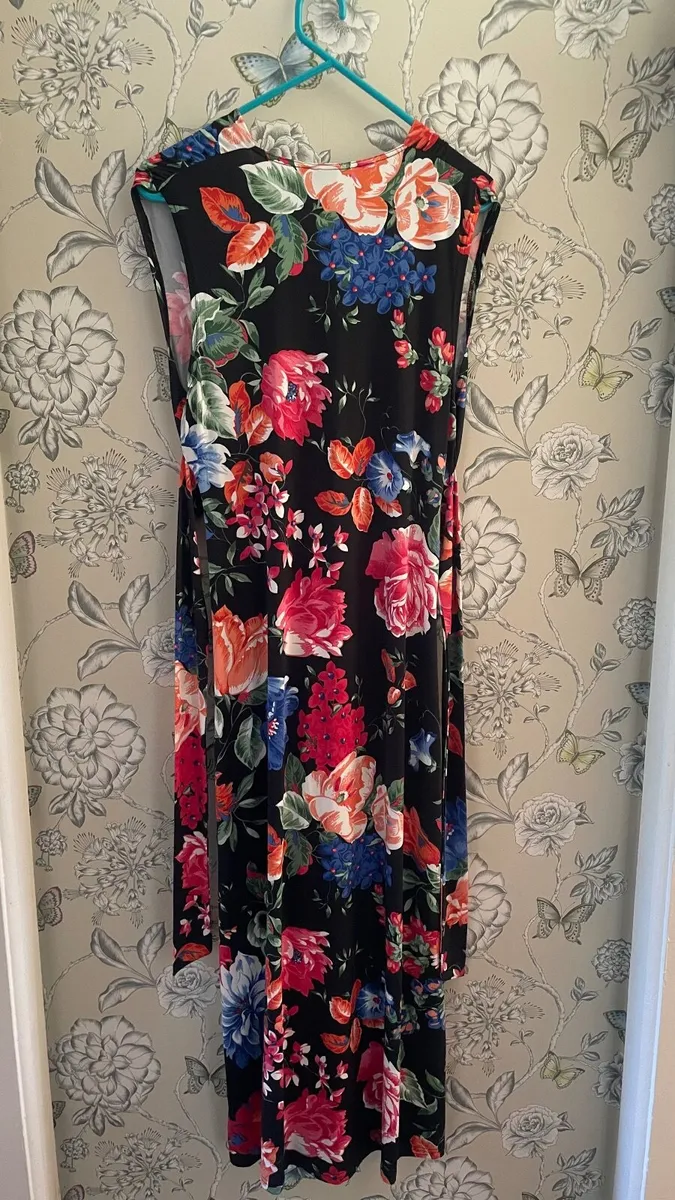 New dress - Image 4