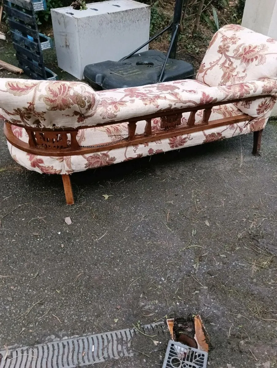 Chause lounger,needs bit work , - Image 2