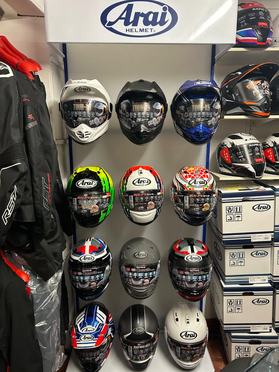 Arai Tour X5 in Stock - Image 1