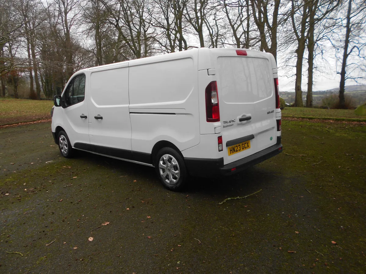 Renault Trafic 2023 - Image 4
