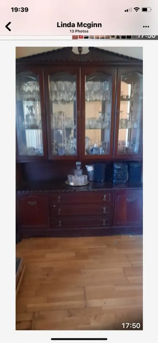 Mahogony display unit - Image 1