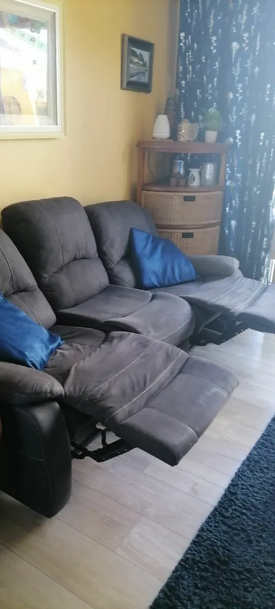 House Furniture (Couch, armchair, corner shelf. - Image 1