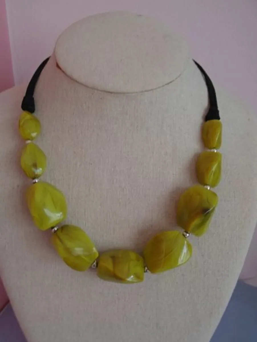 Necklace,jewellery,Green necklace - Image 1