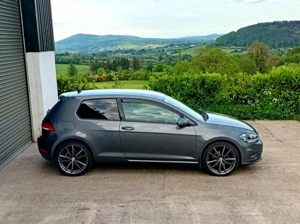 2017 VW GOLF VAN 1.6TDI TRENDLINE ☆ NEW CVRT ☆ - Image 2