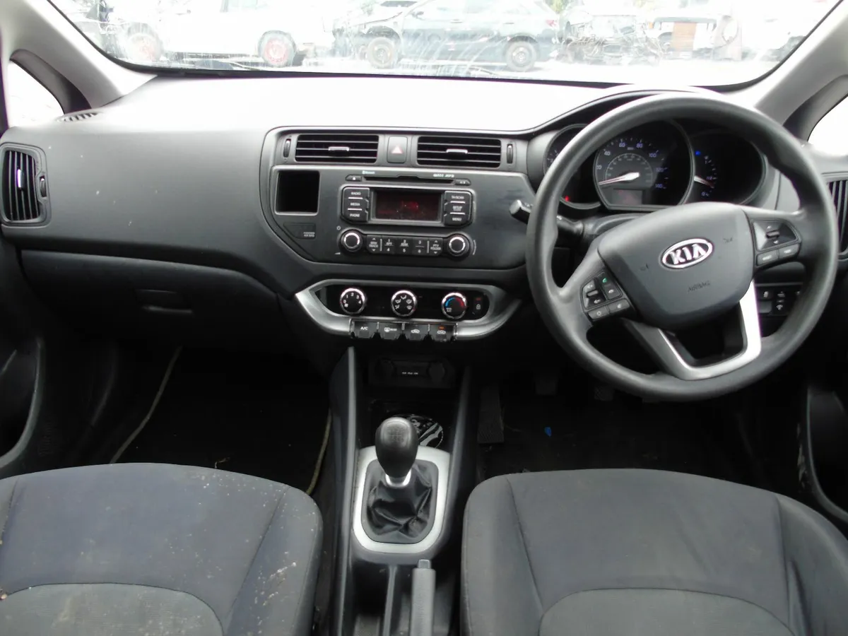 hyundai i20 & kia rio breaking good engine/gearbox - Image 4