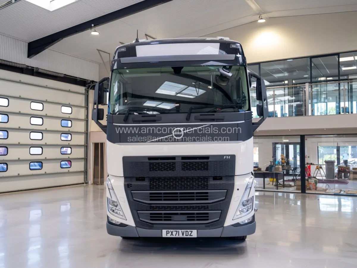 2021(71) Volvo FH 460 Globetrotter - Image 2