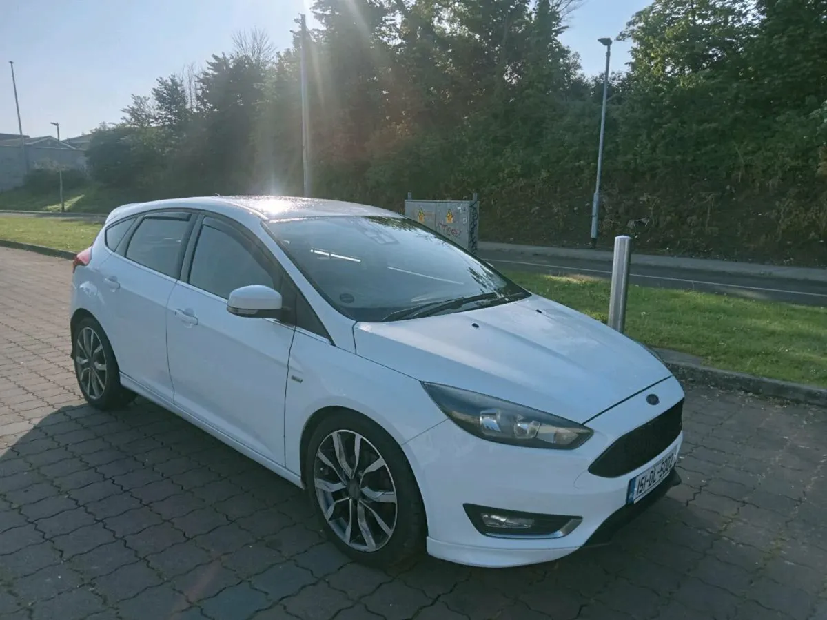 151 Ford focus 1.6TDCi TITANIUM NCT 4/26 - Image 2