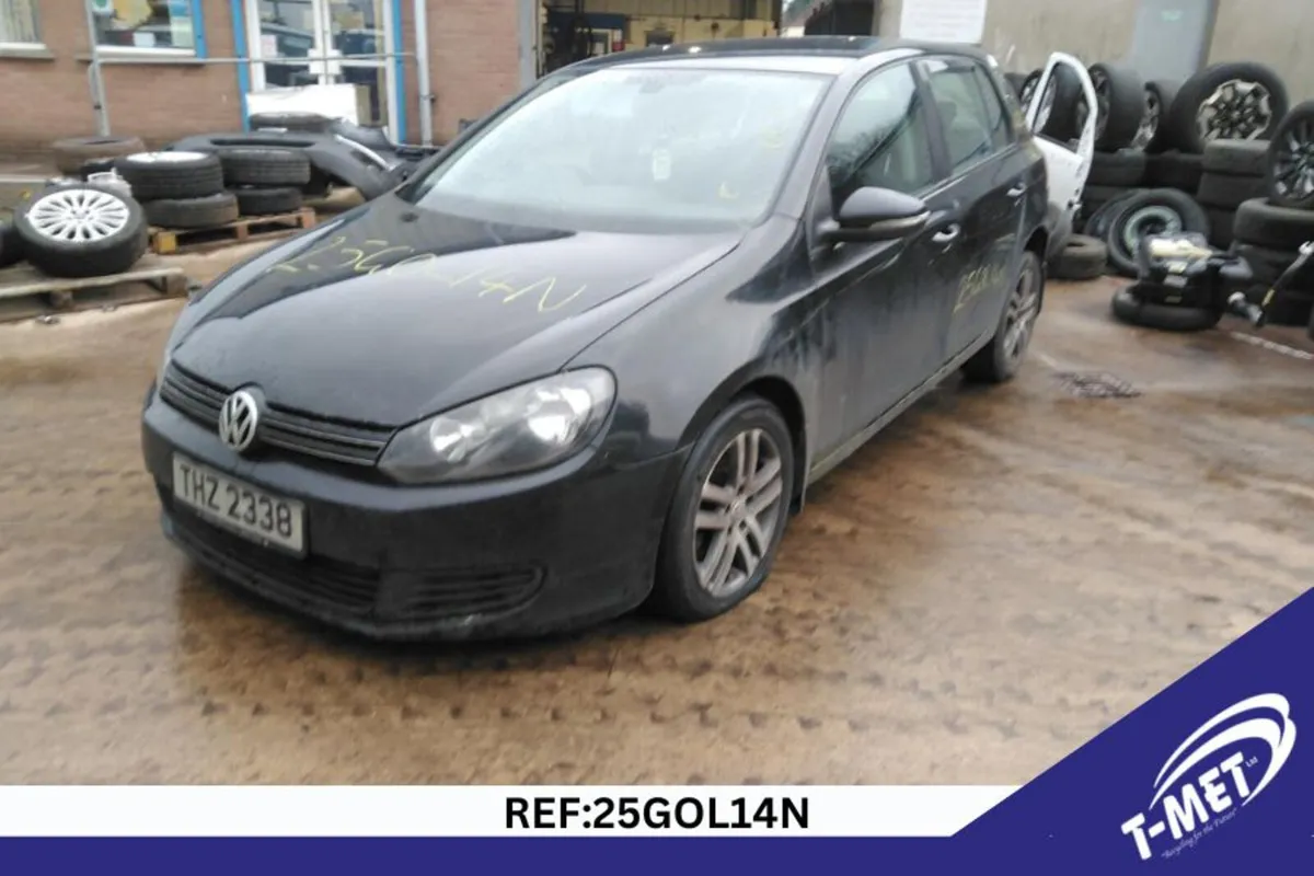 2010 VOLKSWAGEN GOLF BREAKING FOR PARTS - Image 2