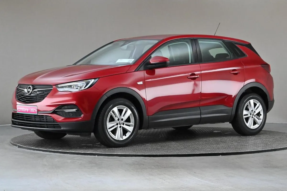 Opel GRANDLAND X 1.5 Turbo D SC 130BHP 6spd - Image 4