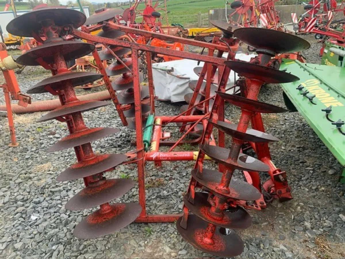 KVERNELAND 12'  HYD FOLDING DISC